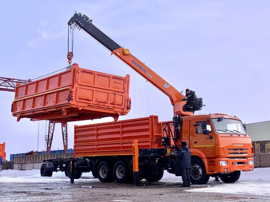 Самосвал КамАЗ 65115 с тросовым КМУ HANGIL HGC 976 / Объем 20м3 